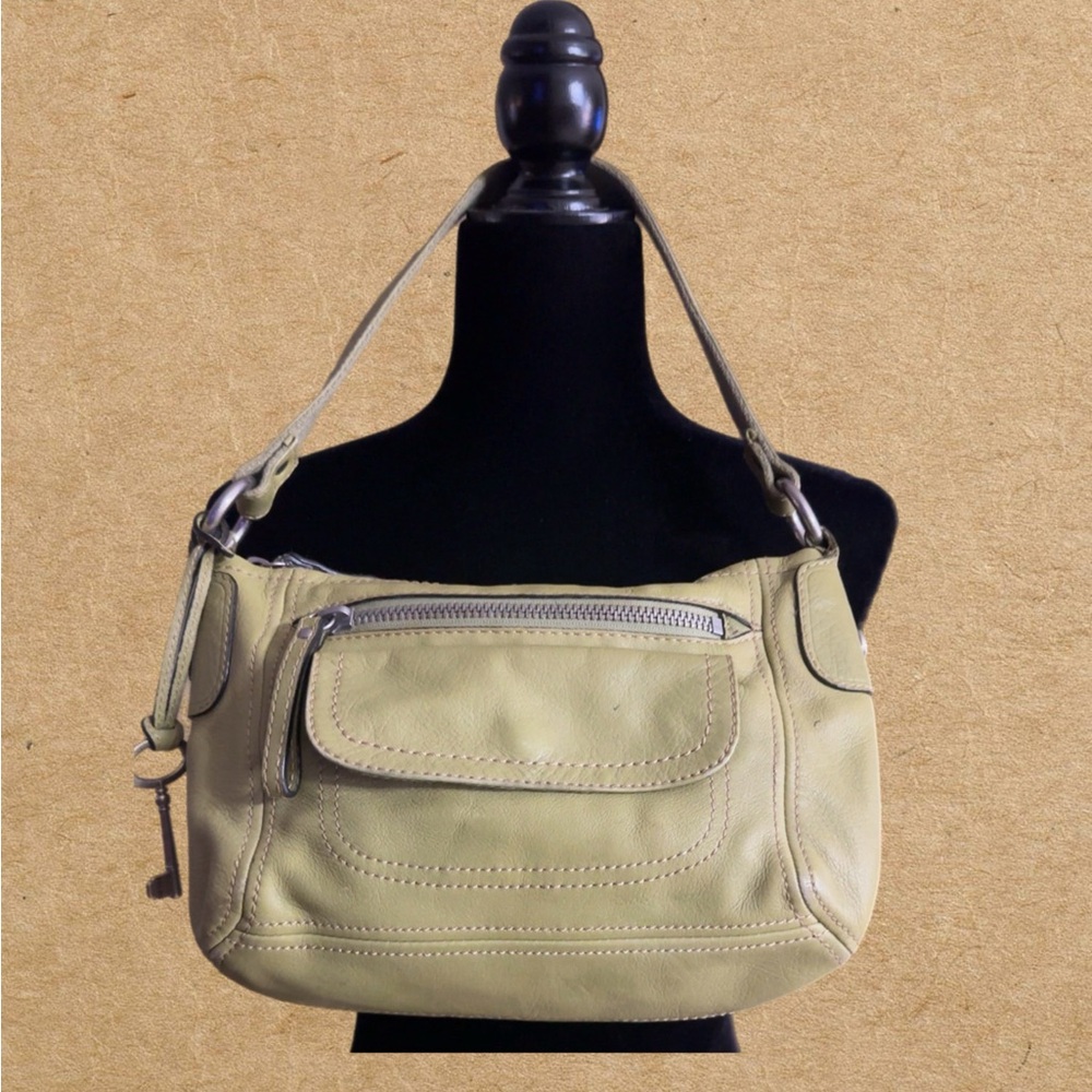 Stylish 1954 Vintage leather Fossil Shoulder Bag. Color Lime green.
